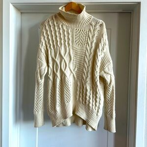 ATHLETA - Ivory sweater - Medium